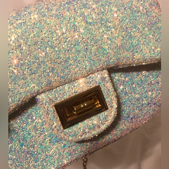 Crossbody - Picture 8 of 14